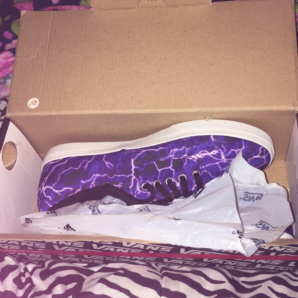 Lightning Vans